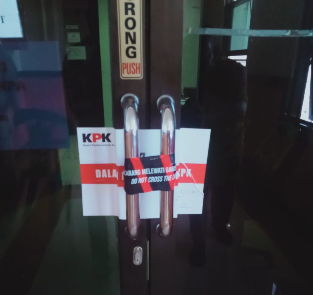 KPK Segel Ruang Gubernur Malut