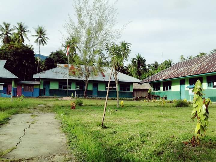 MTs Kepulauan Sula